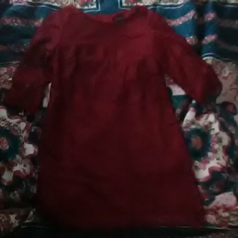 Burgundy short sleeve dress